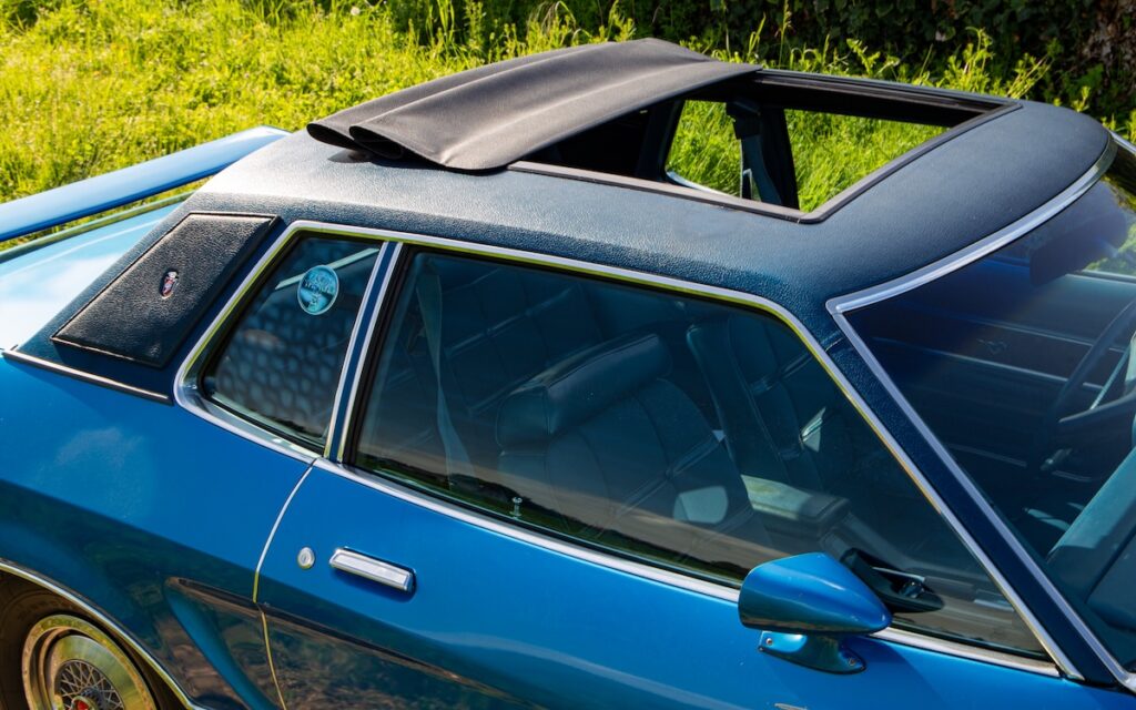 Factory sunroof option on Antonin’s 1974 Mustang II Ghia